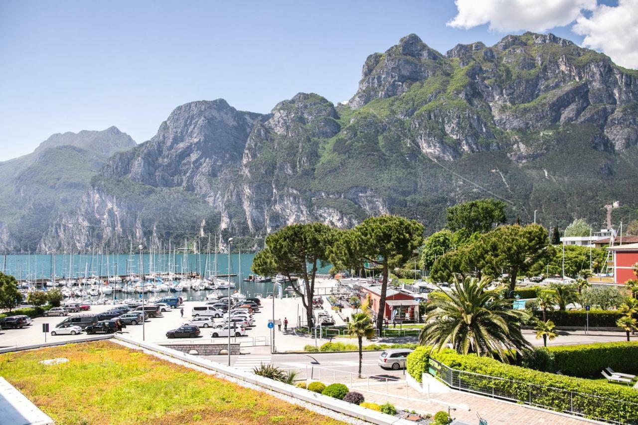Residence Centro Vela Riva del Garda Exterior foto